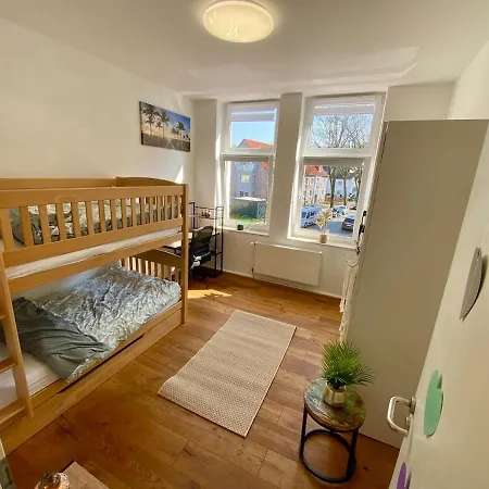 3-bedroom Centrally Located In Herne