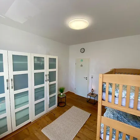 아파트 3-bedroom Centrally Located In *