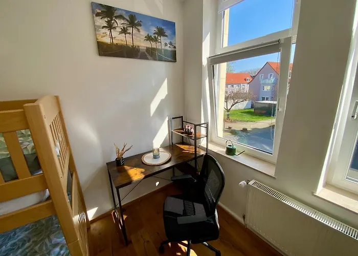 3-bedroom Centrally Located In * Herne