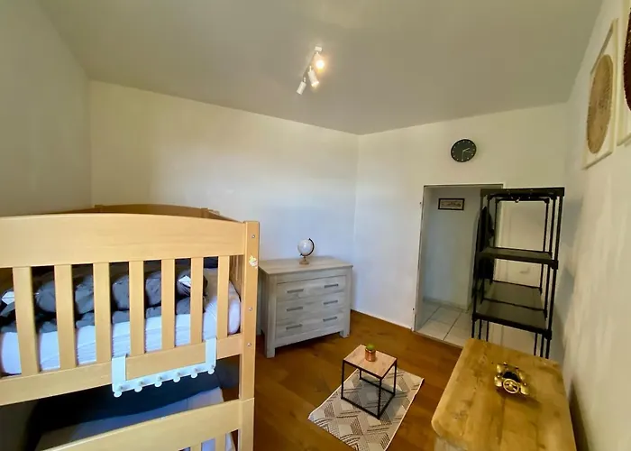 Appartamento 3-bedroom Centrally Located In Herne
