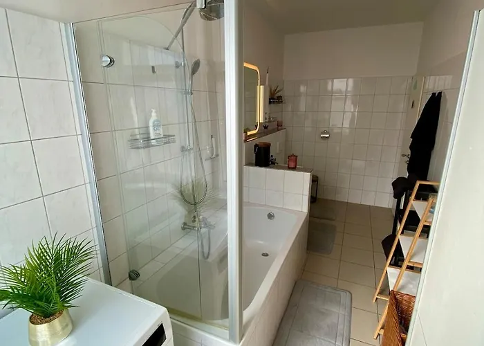 3-bedroom Centrally Located In Herne