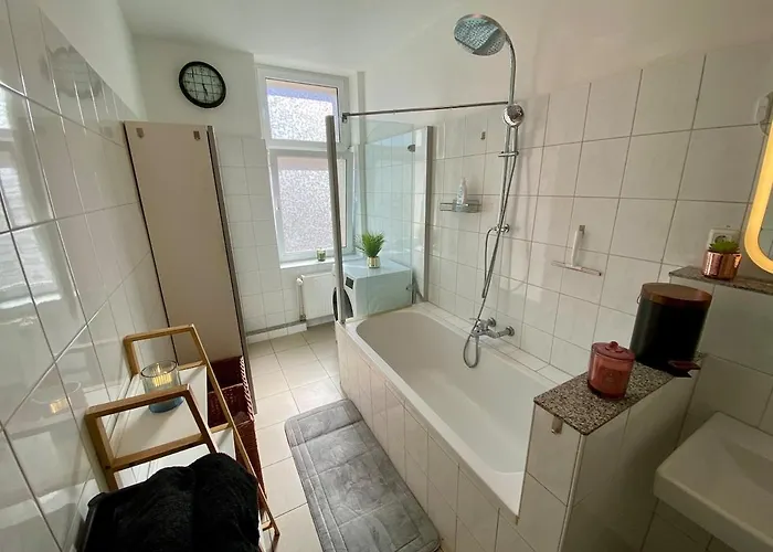 3-bedroom Centrally Located In * Herne